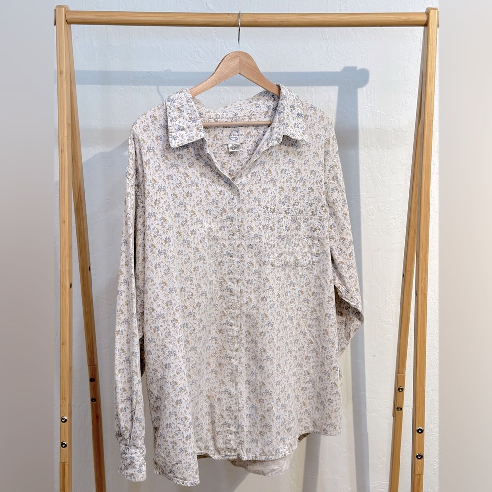 Capistrano Floral Button Down. Large.